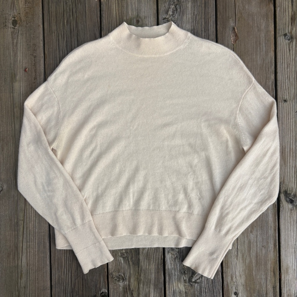 Everlane Cashmere Sweater